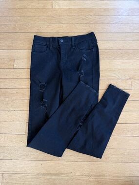 Levi's Black Women's Skinny Jeans with Distressed Details